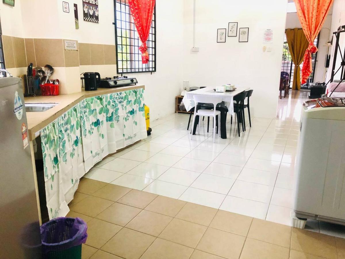 Homestay Lestary Near Taiping Fast Wifi Netflix Bagian luar foto