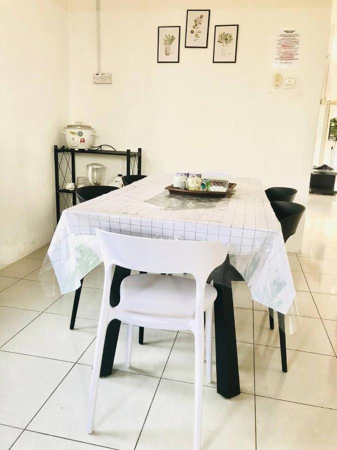 Homestay Lestary Near Taiping Fast Wifi Netflix Bagian luar foto